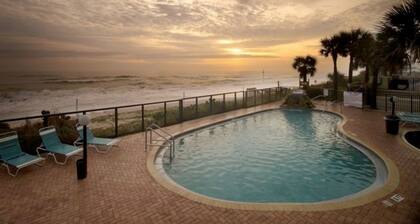 Two Bedroom Condo, Ormond Beach, FL 1853114