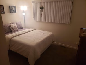 2 chambres, fer et planche à repasser, Wi-Fi, literie fournie