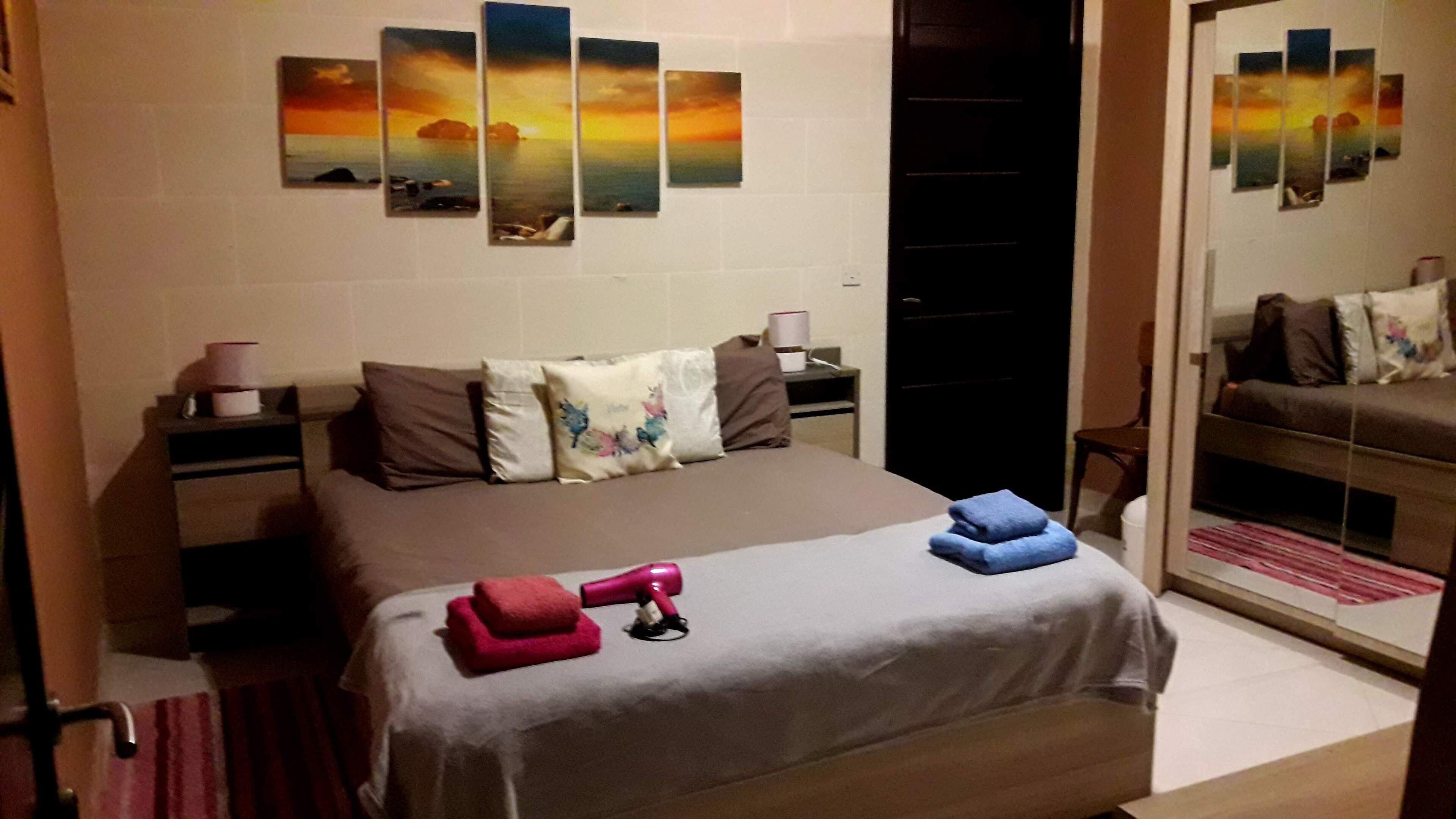 1 chambre, fer et planche à repasser, Wi-Fi, draps fournis