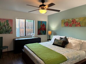 2 chambres, fer et planche à repasser, Wi-Fi gratuit, draps fournis