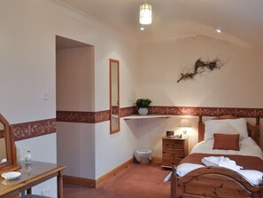 4 camere, Wi-Fi gratuito, lenzuola