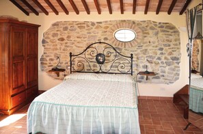 2 bedrooms, free WiFi