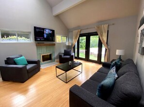 TV, fireplace, DVD player, stereo