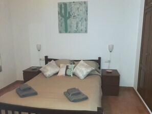 3 bedrooms, WiFi - Super villa near sea heated pool wifi & full  uk tv (Playa Blanca)