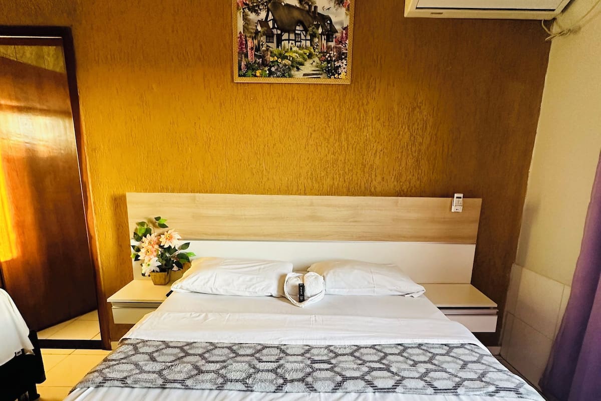Kamar Double (Ar condicionado) | Wi-Fi gratis