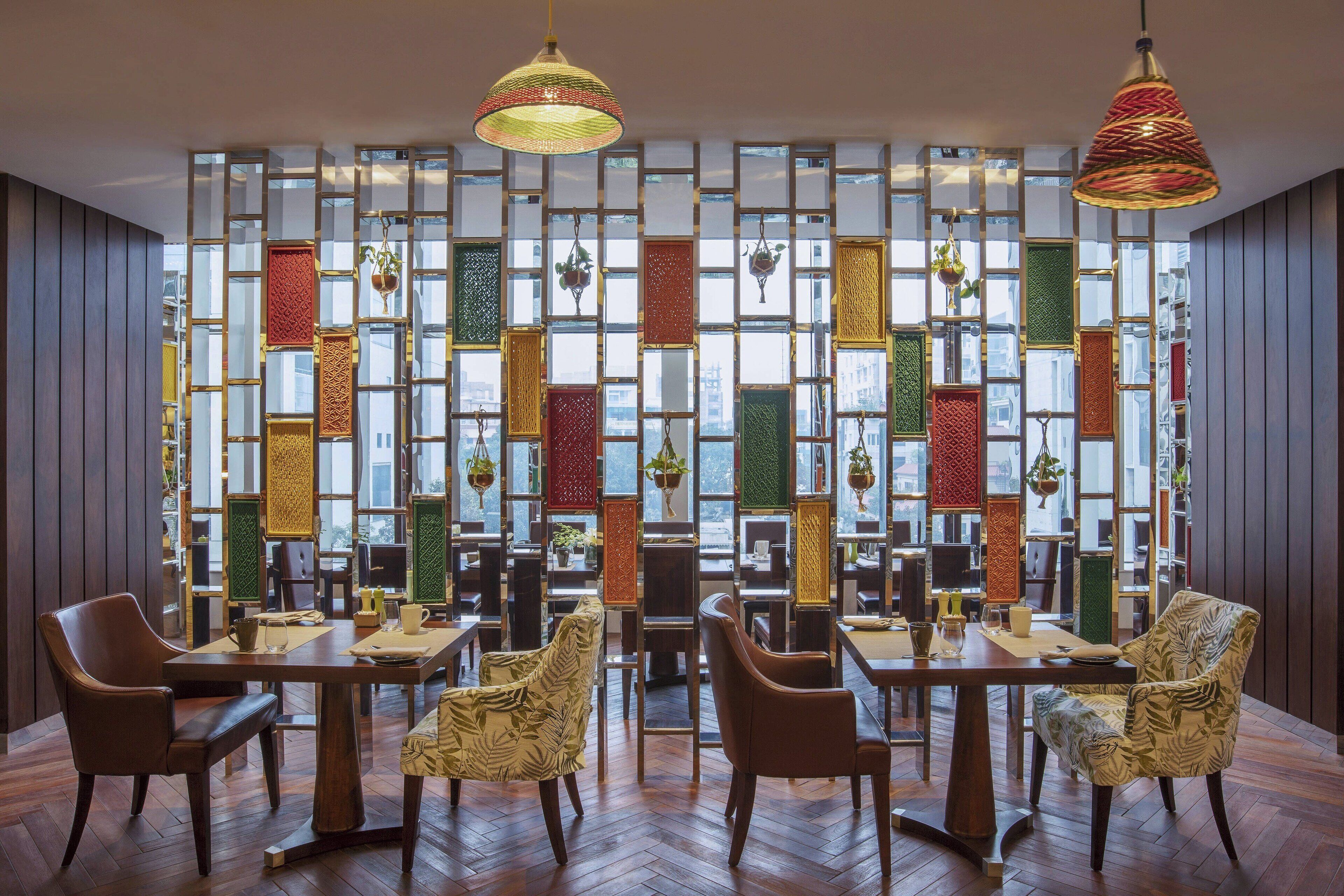 2 restaurants; ze serveren er ontbijt, lunch, diner en brunch 
