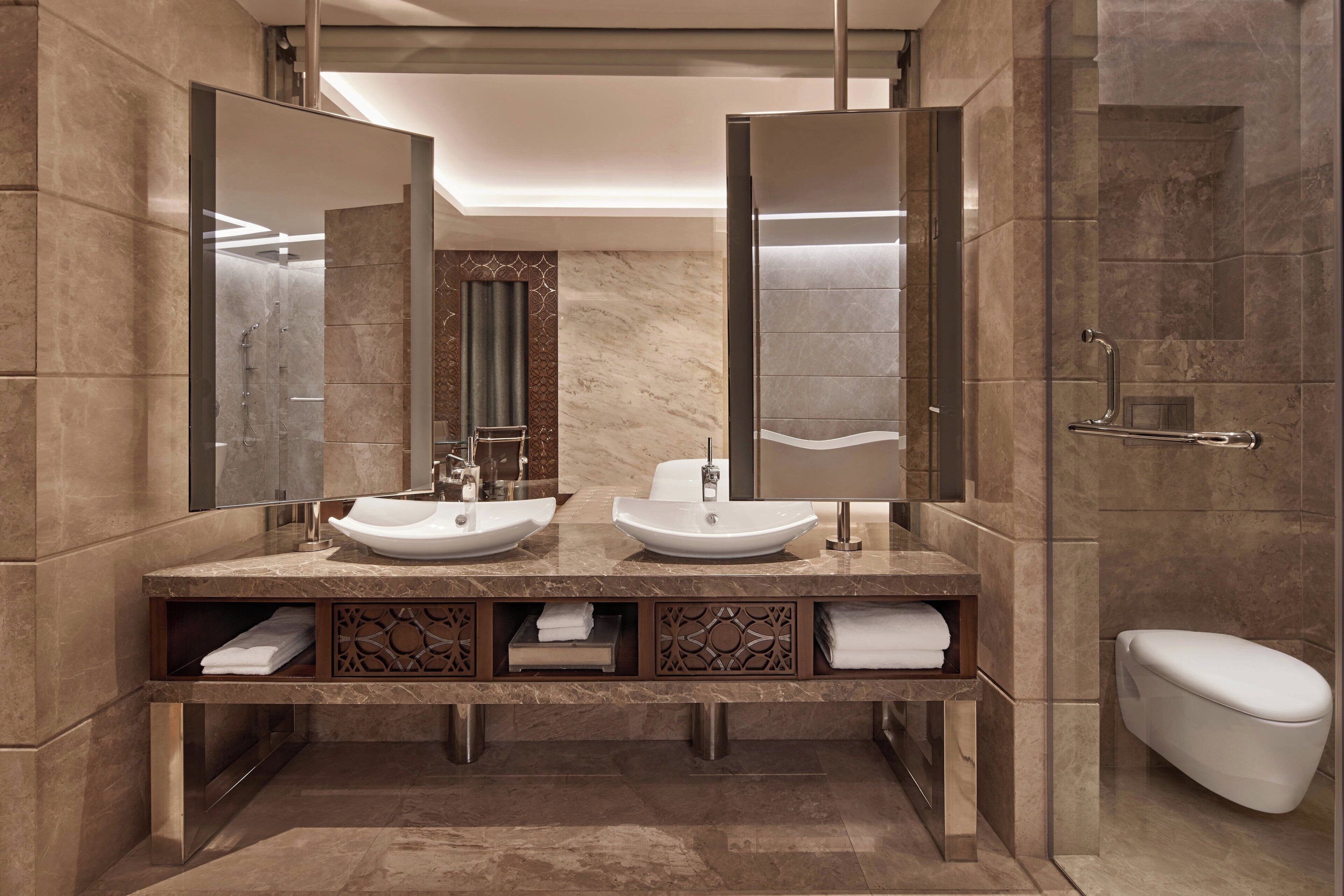 presidential suite, 1 king bed | bathroom | combined shower/bathtub, rainfall showerhead, designer toiletries