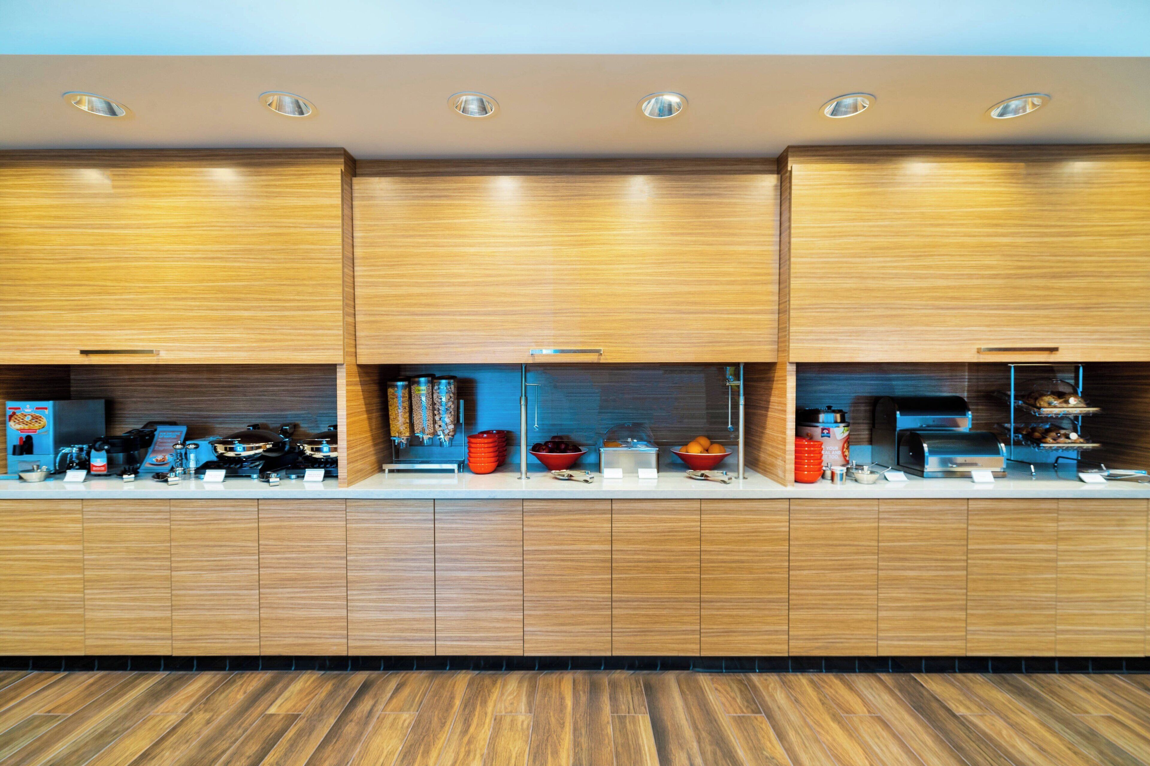 free daily continental breakfast