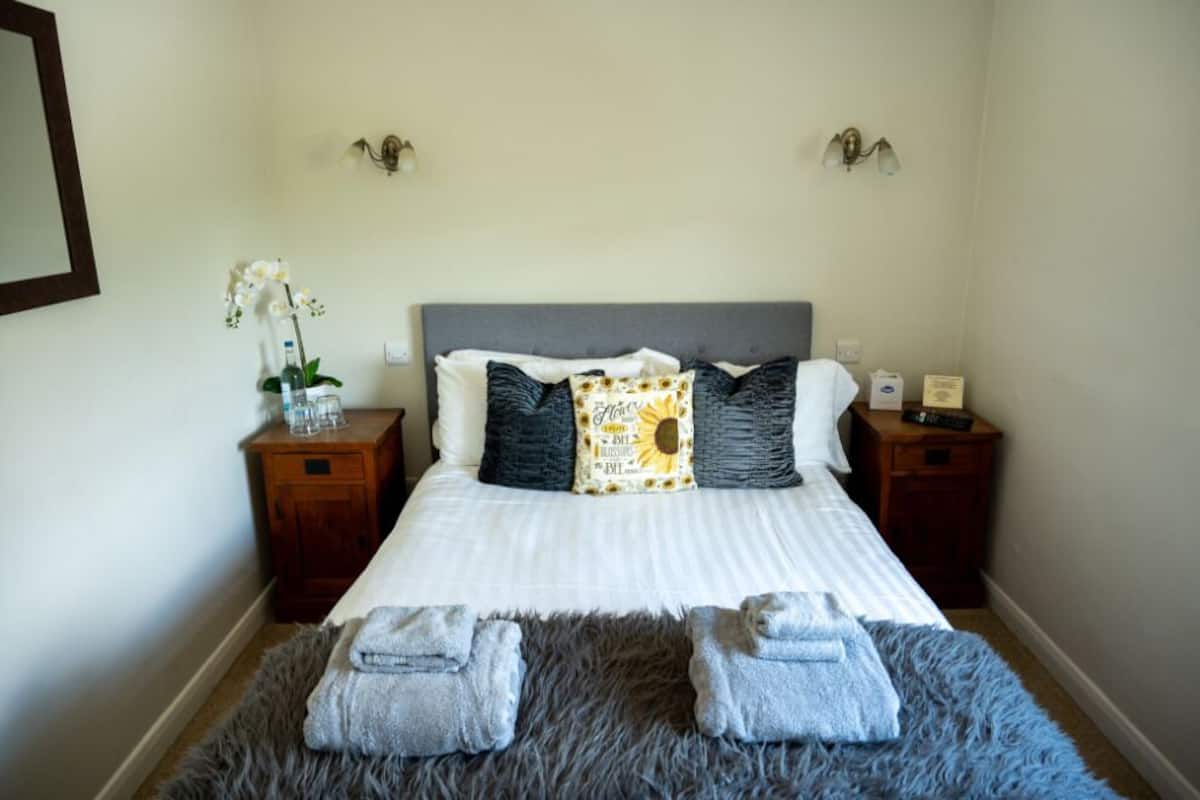 Doppia Standard, bagno in camera (Double Room) | Interni