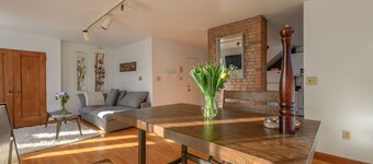 Furnished 1BR/1BA  Walk to Maine Med/Mercy. Parking & All utilities included!