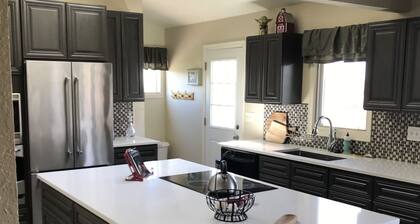 A Spacious Home With Great Views & Wildlife