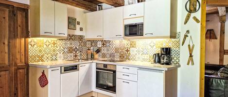 Microwave, oven, dishwasher, toaster