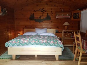 2 Schlafzimmer, Reisekinderbett, kostenloses WLAN