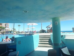Piscine extérieure, piscine chauffée