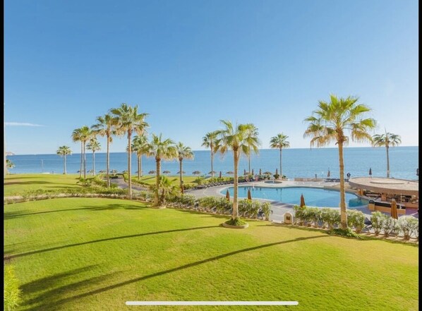 Piscine extérieure, piscine chauffée