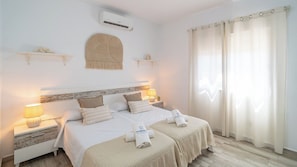 3 bedrooms, iron/ironing board, travel crib, WiFi