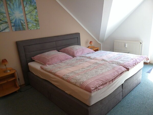 1 bedroom, travel crib, free WiFi, bed sheets