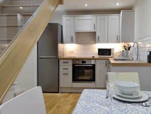 Dishwasher - Cornel Clyd (Cosy Corner) (Felinfach, near Lampeter)