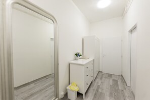 Family Room | Room amenity