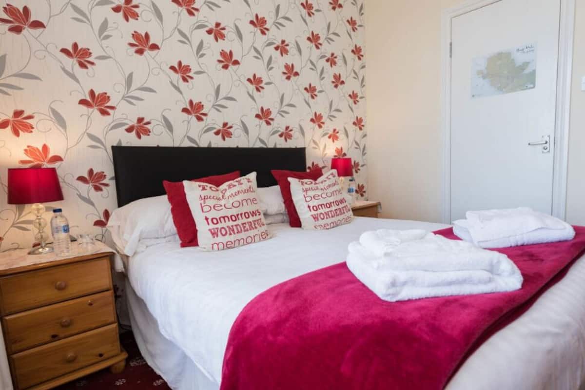 Premium Double Room, Ensuite, Sea View