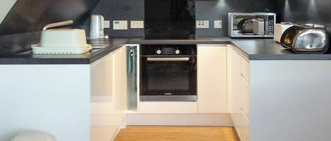 Dishwasher, high chair