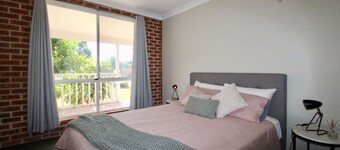 Duncan by the beach - Family holiday home in great location!