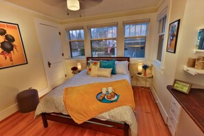 5 habitaciones, tabla de planchar con plancha y wifi 