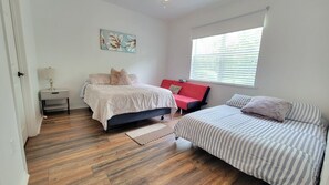 2 bedrooms, desk, iron/ironing board, free WiFi