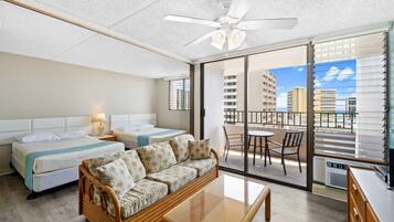 Télévision, table de tennis de table