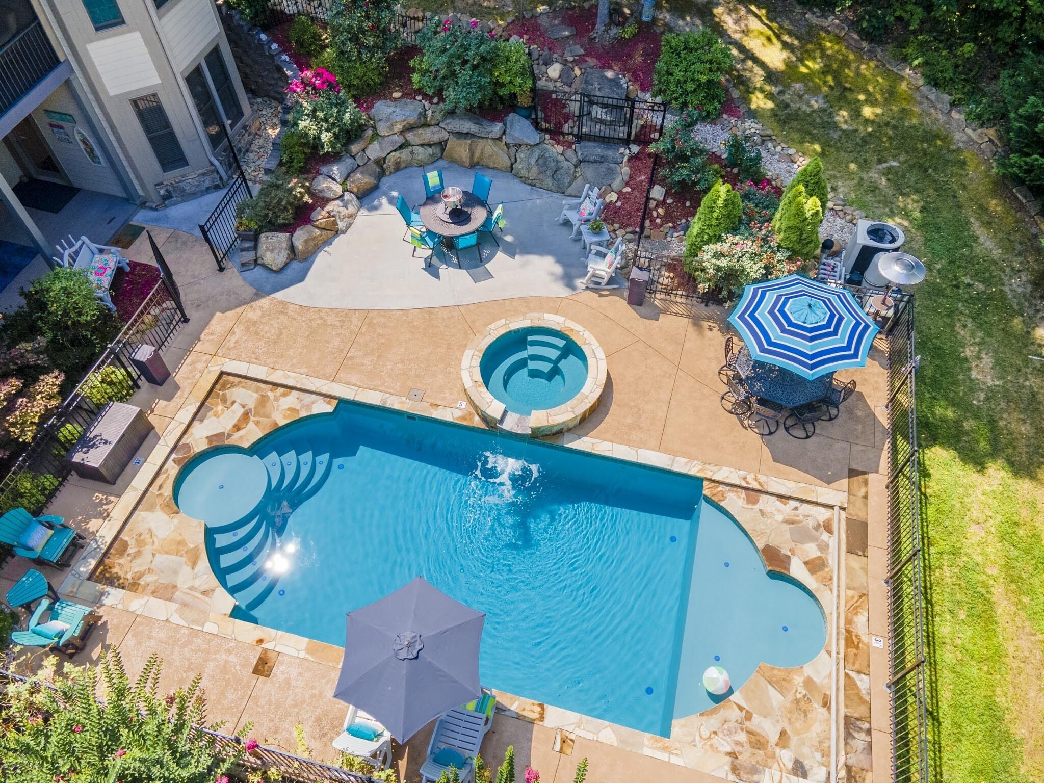 Piscine extérieure, piscine chauffée