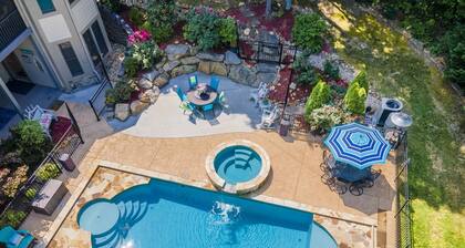 Voted Best Family Stay in the Smokys 2023-2025 private pool, 55” tvs