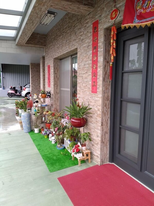 مدخل المنشأة