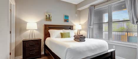 2 chambres, fer et planche à repasser, Wi-Fi, draps fournis