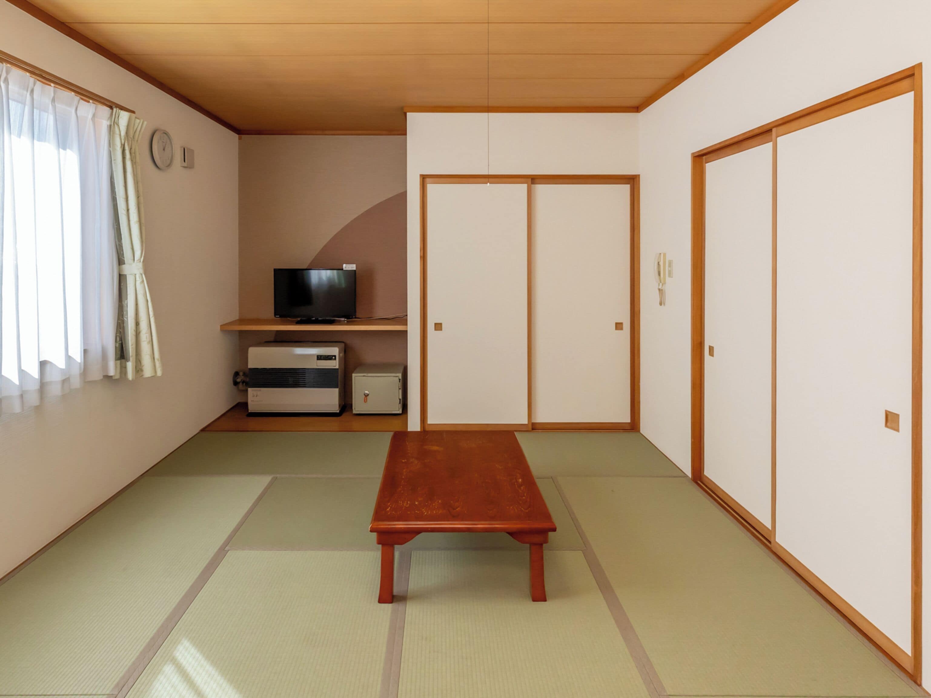 Japanese Room - Quintuple, Non smoking | Desk, free WiFi