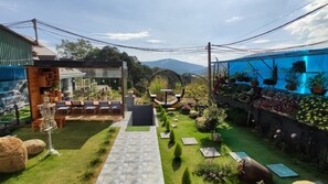 Property grounds - Elysian Homestay - Hostel (Da Lat)