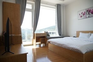 雙人房, 露台 | 迷你吧、熨斗/熨衫板、免費 Wi-Fi