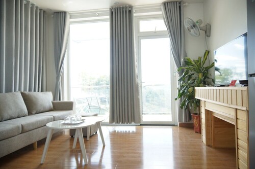 Elysian Homestay - Hostel