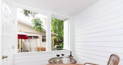 Cozy Cottage near by the River