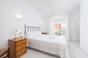 3 camere, ferro/asse da stiro, Wi-Fi gratuito, lenzuola