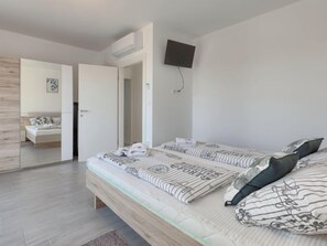 3 Schlafzimmer, Bügeleisen/Bügelbrett, WLAN