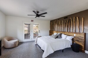 4 bedrooms, in-room safe, iron/ironing board, WiFi - The Orchard near Zion, KING Beds and Hot Tub! (La Verkin)