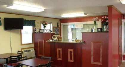 Budget Inn / 1 Queen Bed Non-Smoking