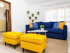 TV, fireplace - Villa Bel Mar by Stay ici | Algarve Holiday Rental (Albufeira)