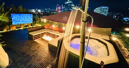 Smart Penthouse, terrasse, jacuzzi, cheminées, cinéma, barbecue, douche d'hydromassage