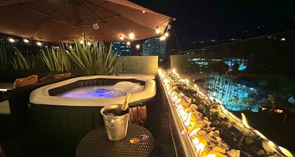 Loft + private terrace with jacuzzi, fireplaces, cinema, panoramic view