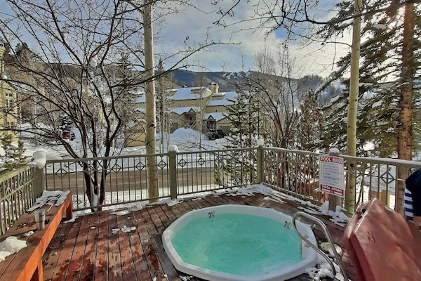 Hot tub located steps from front door, overlooking Beaver Creek Mountain.