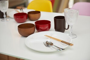 Fridge, microwave, electric kettle, cookware/dishes/utensils