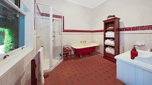 Exclusive-Haus, 3 Schlafzimmer | Badezimmer | Handtücher, Seife, Shampoo, Toilettenpapier