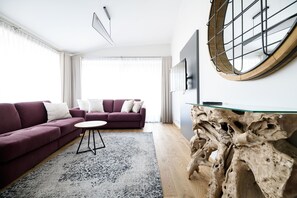 Penthouse, 1 King Bed with Sofa bed, Terrace, City View | Living room | 46-inch LED TV with satellite channels, TV - Inspire Miodova Residence (Kraków)
