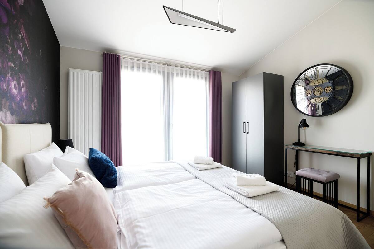 Premium bedding, pillowtop beds, blackout drapes, soundproofing